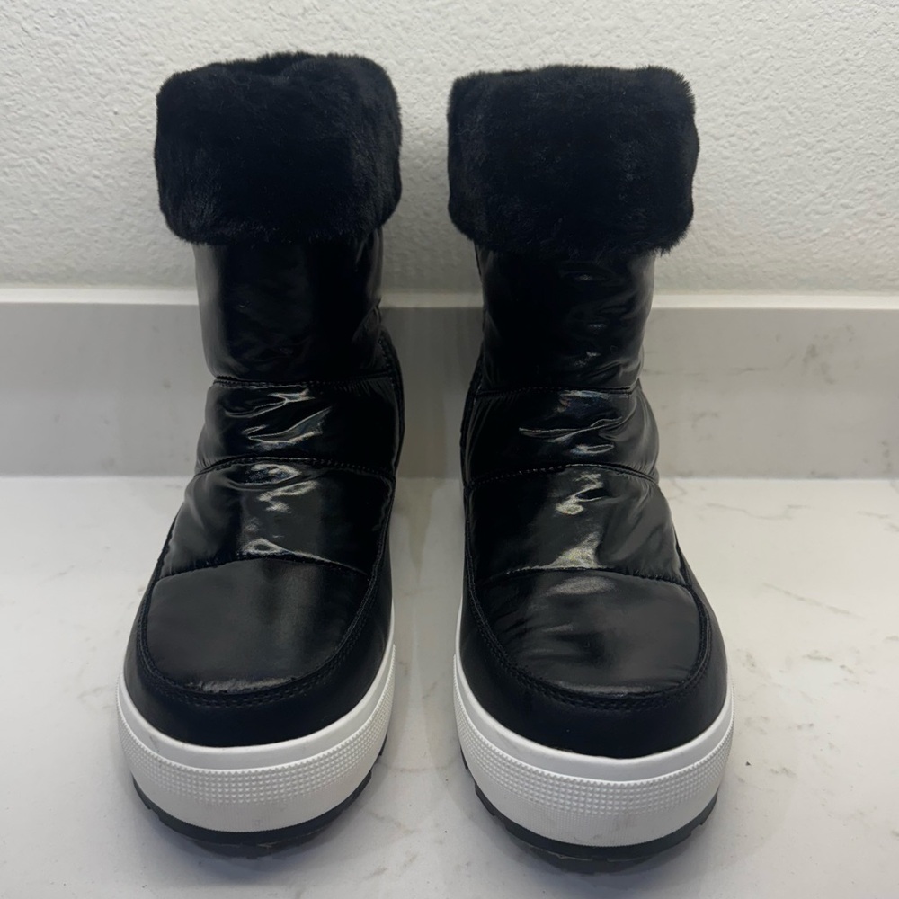 Cougar Black & White Winter Boots
